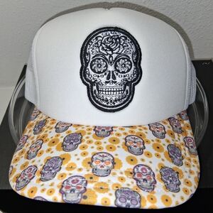 White and Yellow Skull Pattern Women's Hat